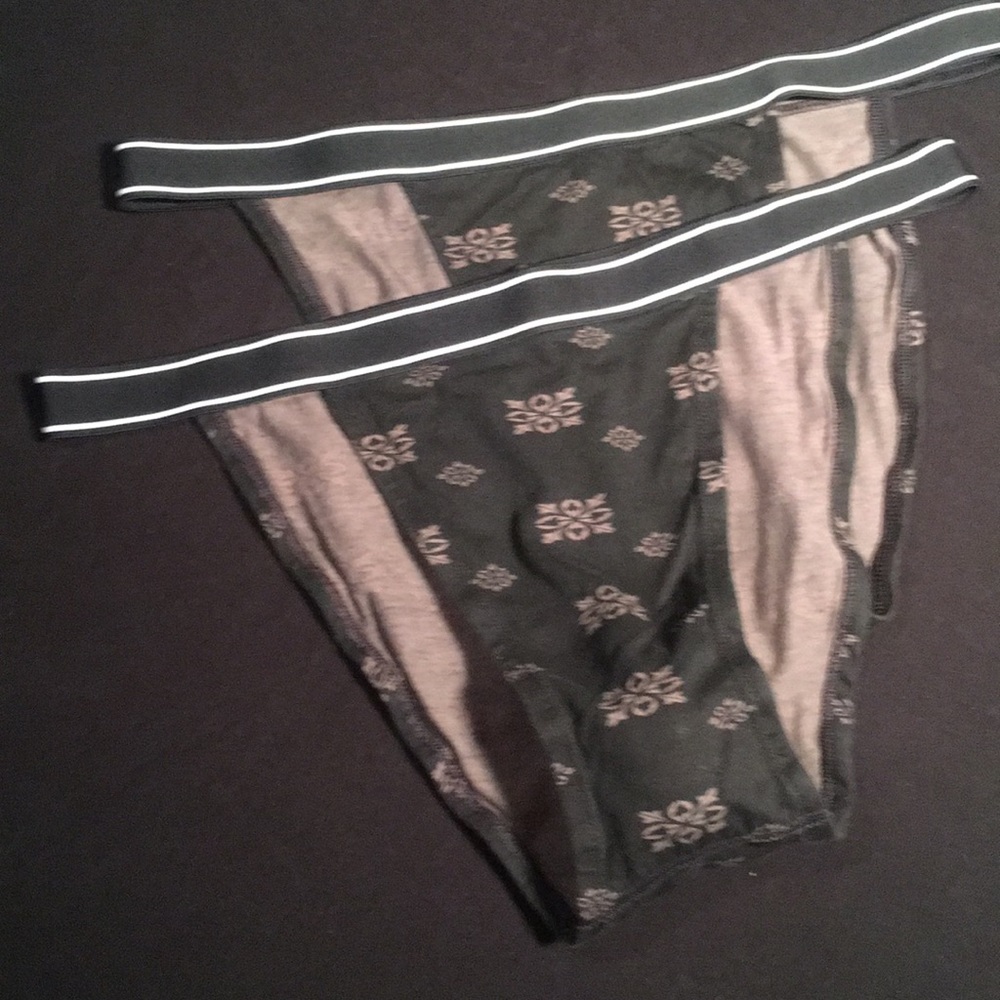 Men’s string bikini - Picture 1 of 2